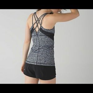 BNWT Lululemon Strap it like it’s Hot tank